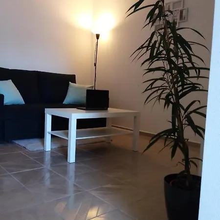 Lejlighed Your Walking Distance From Stunning Beaches