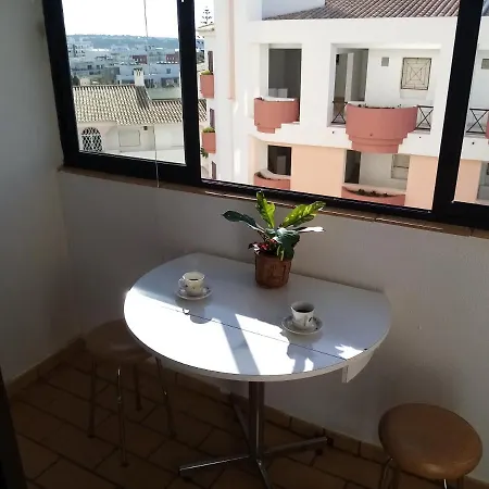 Your Walking Distance From Stunning Beaches * Portimão